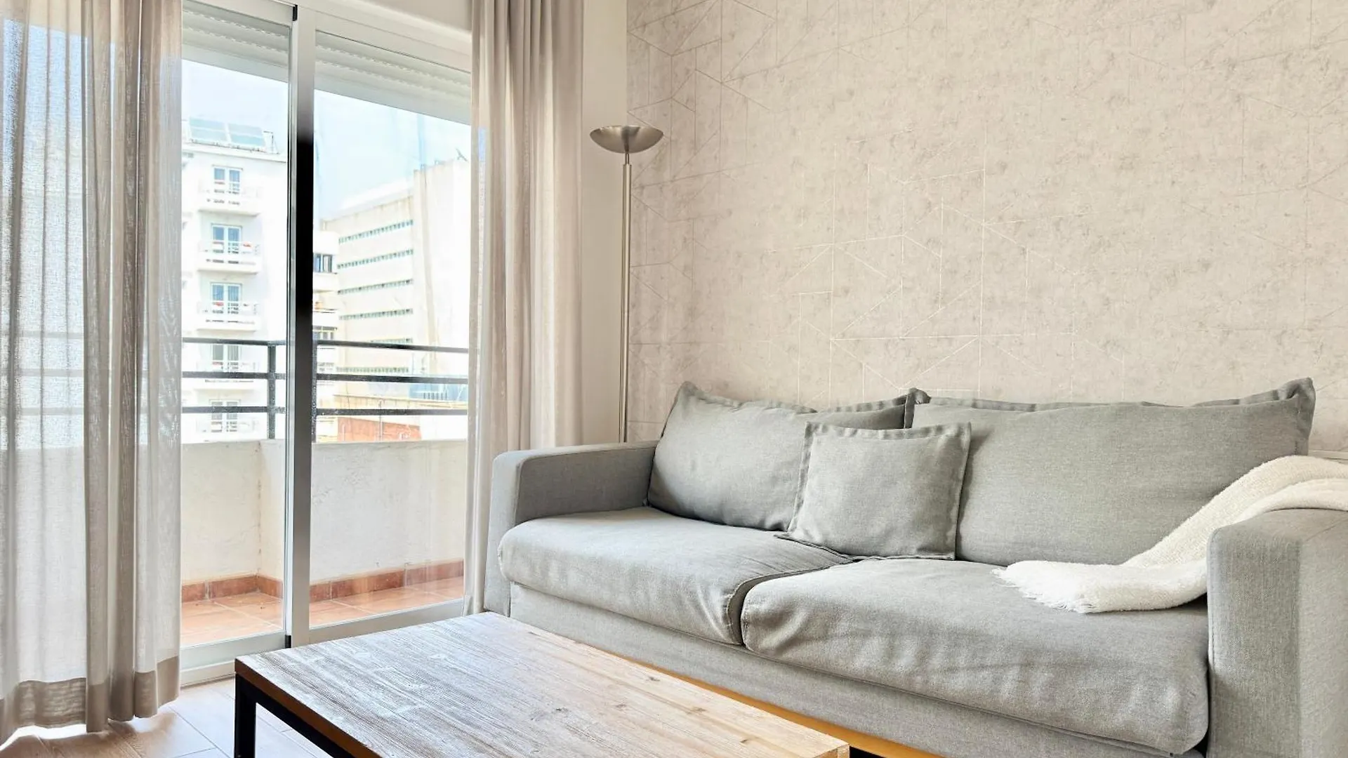 The City Center Marbella - Eaw Homes联系方式
